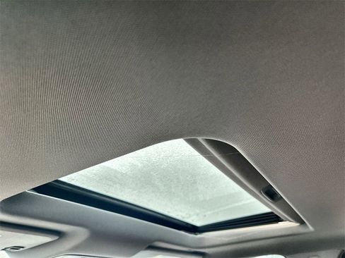 New 2025 GMC Sierra 2500 Denali w/ Denali Reserve Package image 19