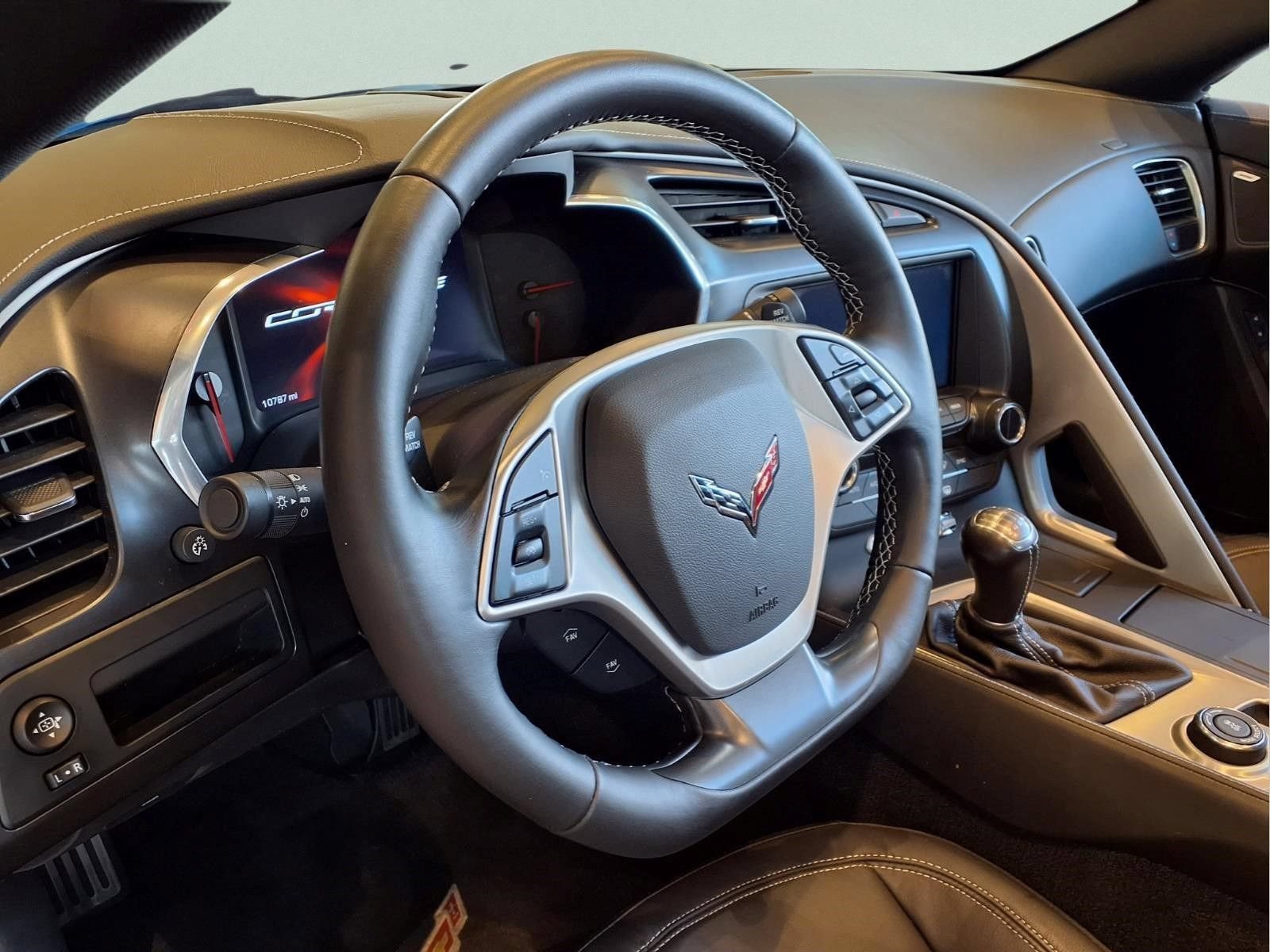 Used 2019 Chevrolet Corvette Grand Sport w/ Carbon Flash Badge Package RWD image 11