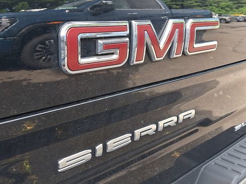 Certified 2024 GMC Sierra 1500 SLT w/ SLT Premium Plus Package AWD/4WD image 10