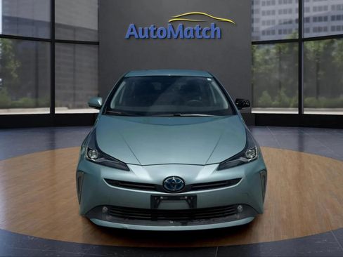 Used 2021 Toyota Prius LE AWD/4WD image 3