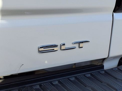 Used 2022 GMC Sierra 1500 SLT RWD image 8