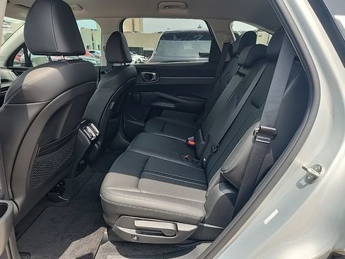 Used 2026 Kia Sorento S AWD/4WD image 3
