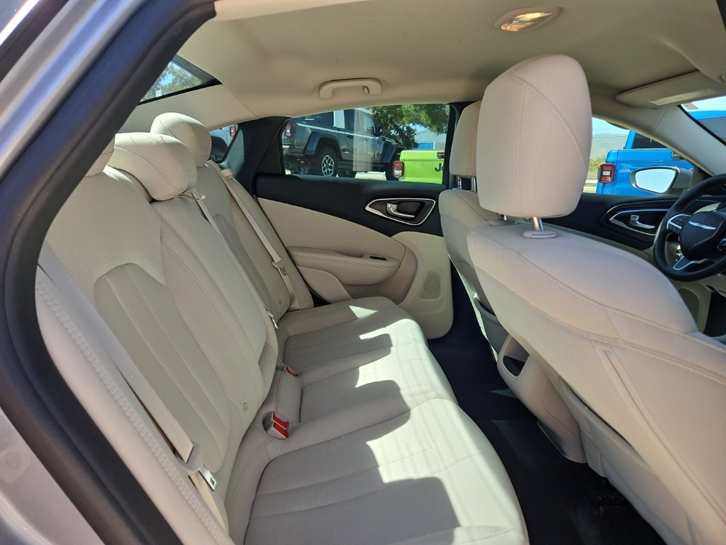 Used 2016 Chrysler 200 Limited FWD image 25