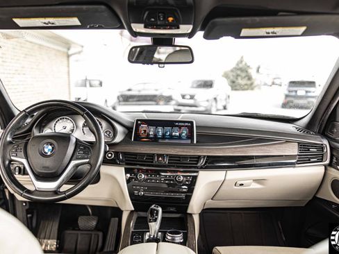 Used 2017 BMW X5 xDrive40e image 21