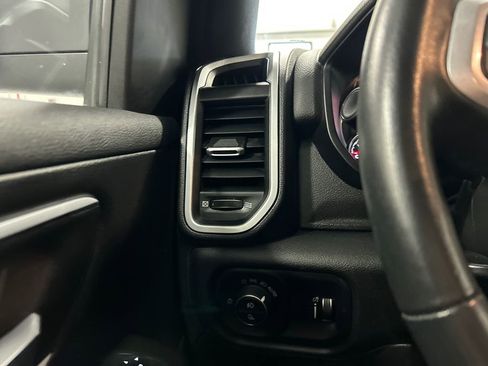 Used 2023 RAM 1500 Big Horn image 17