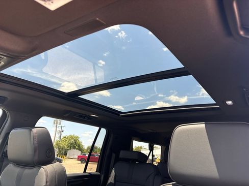 New 2026 Chevrolet Suburban RST w/ Comfort Package AWD/4WD image 9