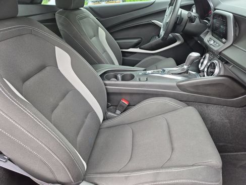 Used 2021 Chevrolet Camaro SS RWD image 18
