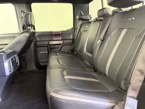 Used 2018 Ford F150 Platinum w/ Equipment Group 701A Luxury image 15