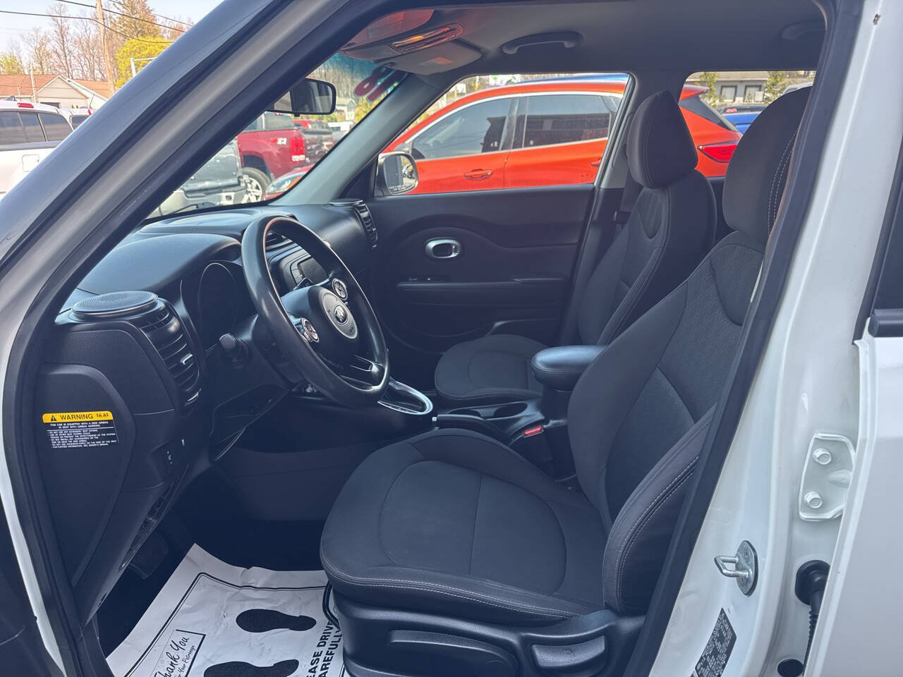 Used 2018 Kia Soul FWD image 13