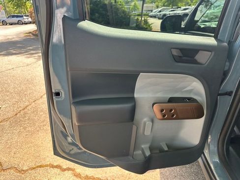 Certified 2023 Ford Maverick Lariat FWD image 25
