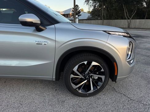 New 2025 Mitsubishi Outlander SEL image 12