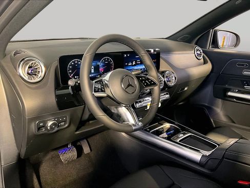 New 2026 Mercedes-Benz GLA 250 4MATIC image 9