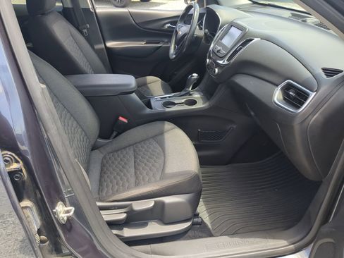 Used 2018 Chevrolet Equinox LT FWD image 31