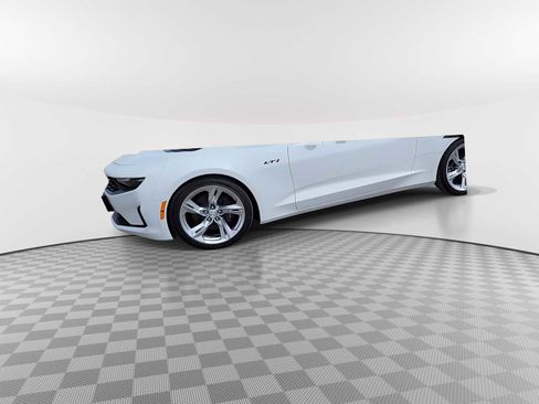 Used 2023 Chevrolet Camaro LT w/ Technology Package RWD image 4
