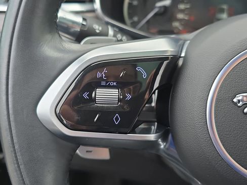 Used 2021 Jaguar F-PACE S image 17