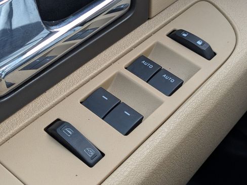 Used 2013 Ford F150 XLT w/ XLT Chrome Pkg image 20