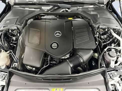 Used 2022 Mercedes-Benz C 300 4MATIC Sedan image 9