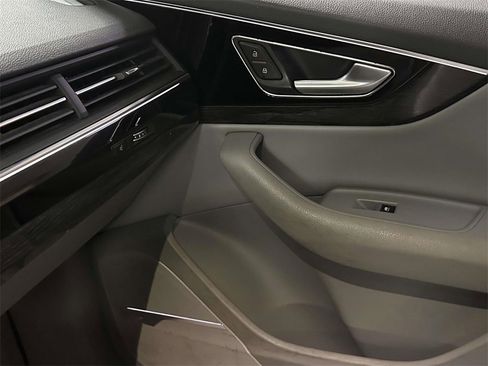 Used 2019 Audi Q7 3.0T Premium Plus w/ Premium Plus Package image 27