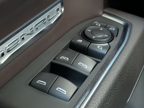 Used 2025 GMC Sierra 1500 Denali w/ Technology Package AWD/4WD image 27