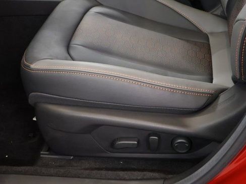 New 2025 Subaru Crosstrek 2.5i Limited w/ Crosstrek Mirror Package image 14