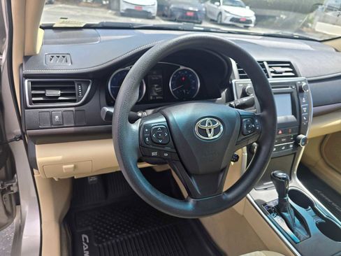 Used 2017 Toyota Camry LE FWD image 26