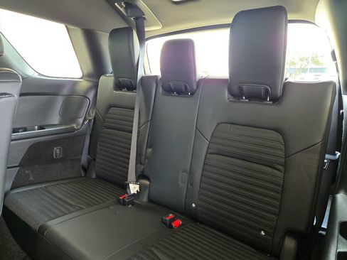 Used 2024 Nissan Pathfinder Rock Creek AWD/4WD image 15