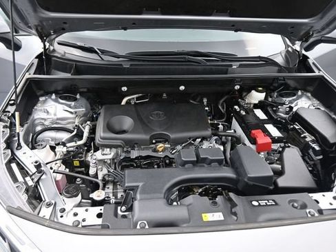 Used 2024 Toyota RAV4 XLE FWD image 12