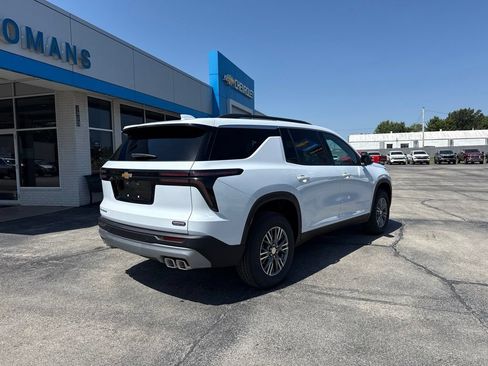 New 2026 Chevrolet Traverse LT FWD image 4