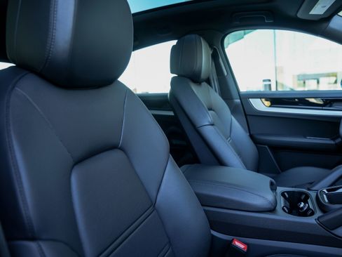 New 2026 Porsche Cayenne E-Hybrid image 35