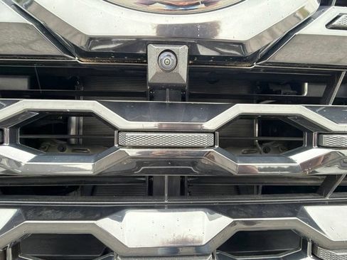 Used 2023 Toyota Tundra Platinum AWD/4WD image 10