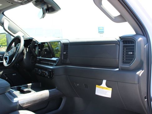 New 2026 Chevrolet Silverado 2500 LTZ w/ LTZ Plus Package AWD/4WD image 33
