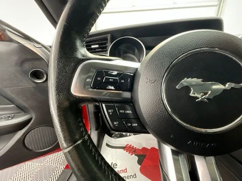 Used 2019 Ford Mustang Coupe RWD image 17