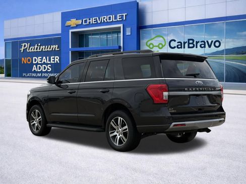 Used 2024 Ford Expedition XLT image 5