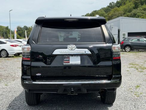 Used 2018 Toyota 4Runner Limited AWD/4WD image 5