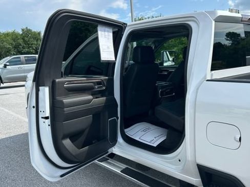 Certified 2024 Chevrolet Silverado 3500 LTZ w/ LTZ Convenience Package AWD/4WD image 28