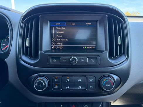 Used 2022 Chevrolet Colorado W/T image 17