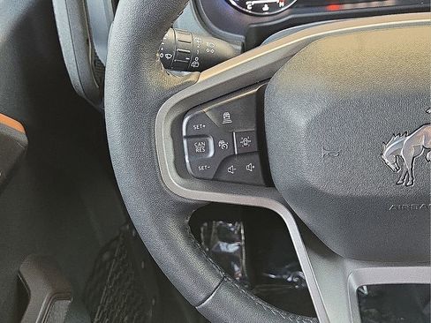 Used 2024 Ford Bronco Outer Banks image 19
