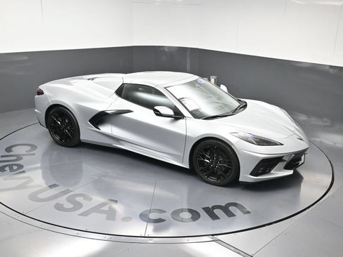 Used 2026 Chevrolet Corvette Stingray Convertible w/ Battery Protection Package RWD image 30