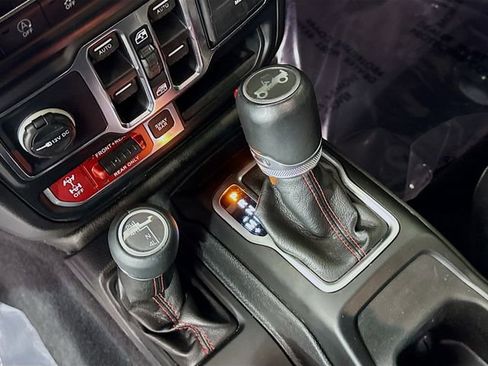 Used 2019 Jeep Wrangler Unlimited Rubicon image 17