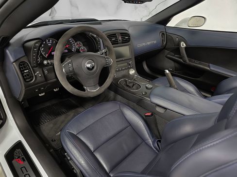 Used 2013 Chevrolet Corvette 427 w/ 1SC Preferred Equipment Group image 26