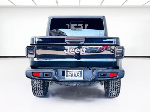 Used 2021 Jeep Gladiator Rubicon w/ Trailer Tow Package AWD/4WD image 5