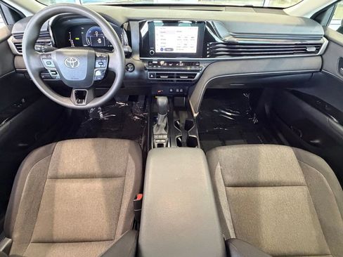 Certified 2025 Toyota Camry LE FWD image 31