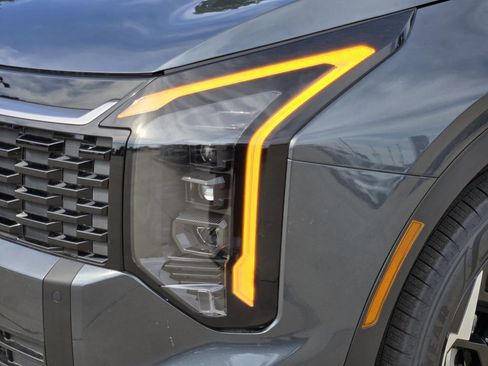 New 2026 Kia Sportage EX AWD/4WD image 7