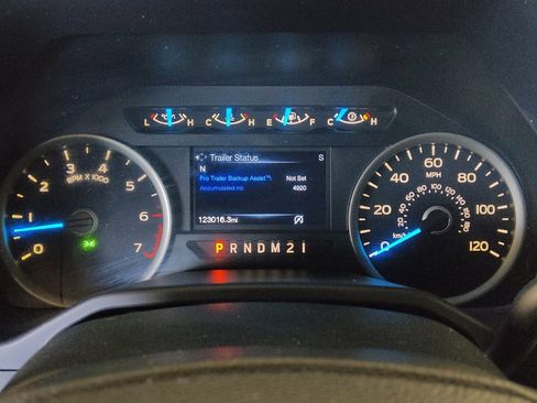 Used 2016 Ford F150 XLT w/ Equipment Group 302A Luxury RWD image 23