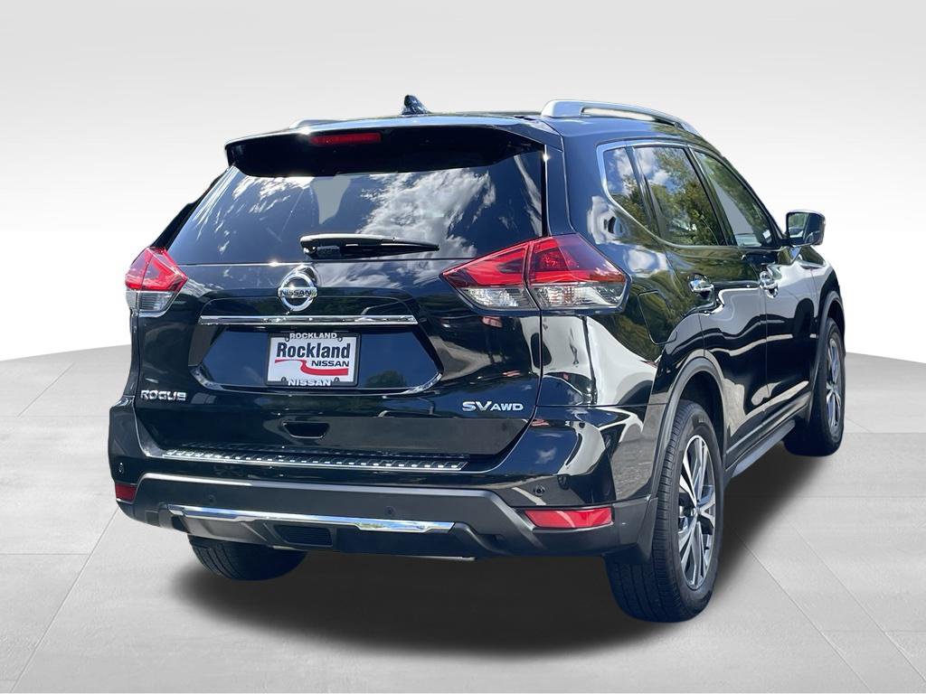 Used 2019 Nissan Rogue SV w/ Sun & Sound Touring Package AWD/4WD image 4