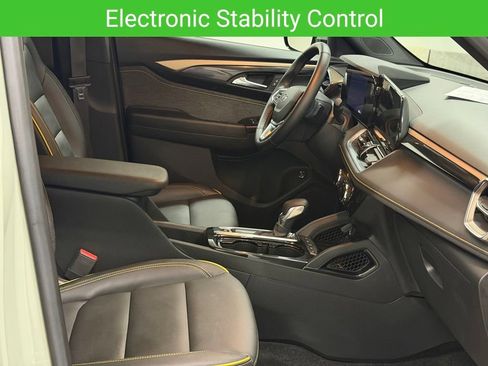 Certified 2024 Chevrolet TrailBlazer ACTIV w/ Convenience Package AWD/4WD image 22