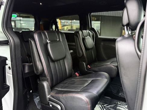 Used 2018 Dodge Grand Caravan GT image 14