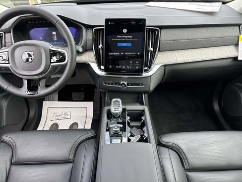 Used 2026 Volvo XC90 B6 Ultra w/ Protection Package Premier AWD/4WD image 29