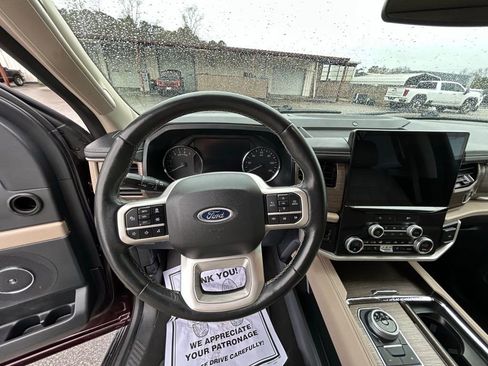 Used 2024 Ford Expedition Max Limited image 32