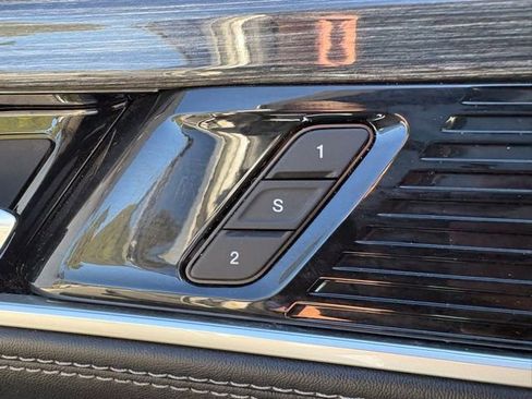 Used 2022 Jeep Wagoneer Series III w/ Premium Group I image 22